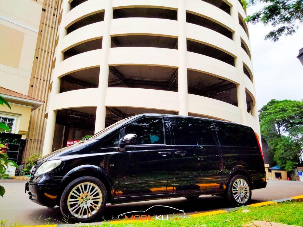 Mobil Mercedes-Benz Viano 2010