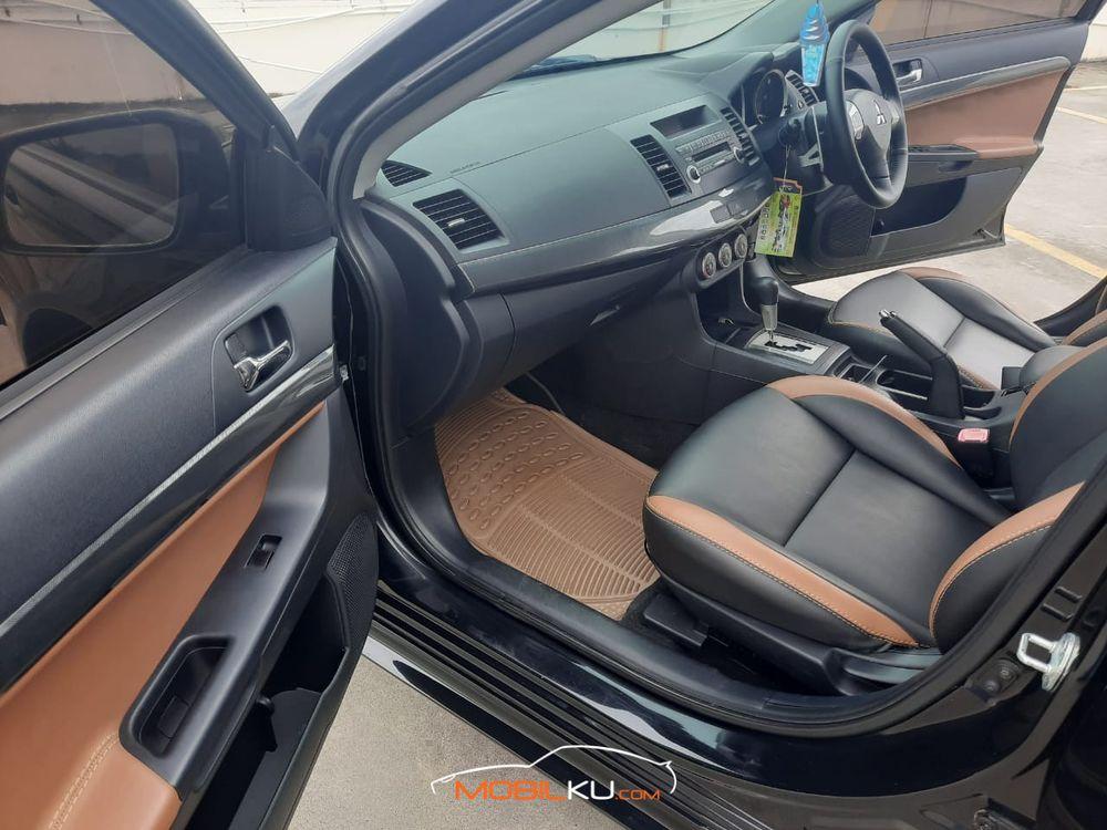 Mobil Mitsubishi Lancer 2008