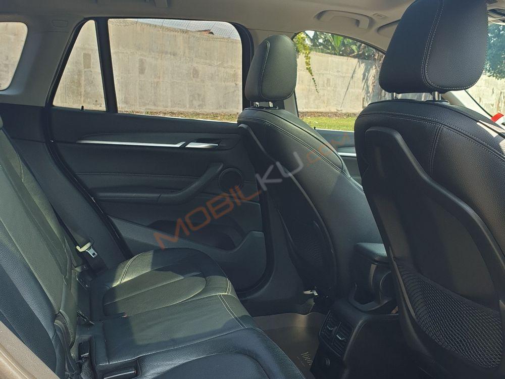 Mobil BMW X1 2016