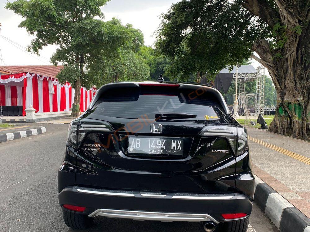 Mobil Honda HR-V 2015