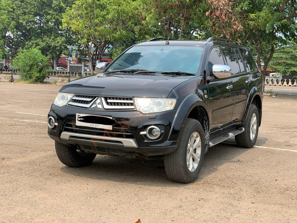 Mobil Mitsubishi Pajero Sport 2013