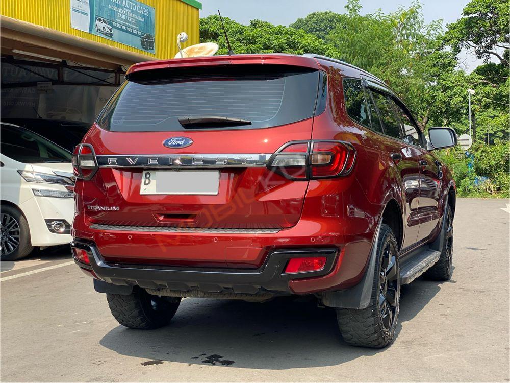 Mobil Ford Everest 2015