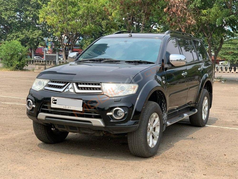 Mobil Mitsubishi Pajero Sport 2013