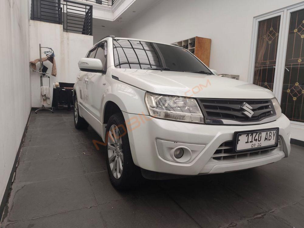 Mobil Suzuki Grand Vitara 2016