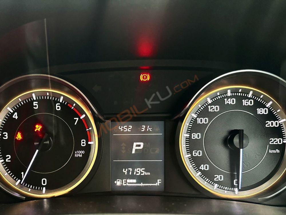 Mobil Suzuki Ertiga 2021