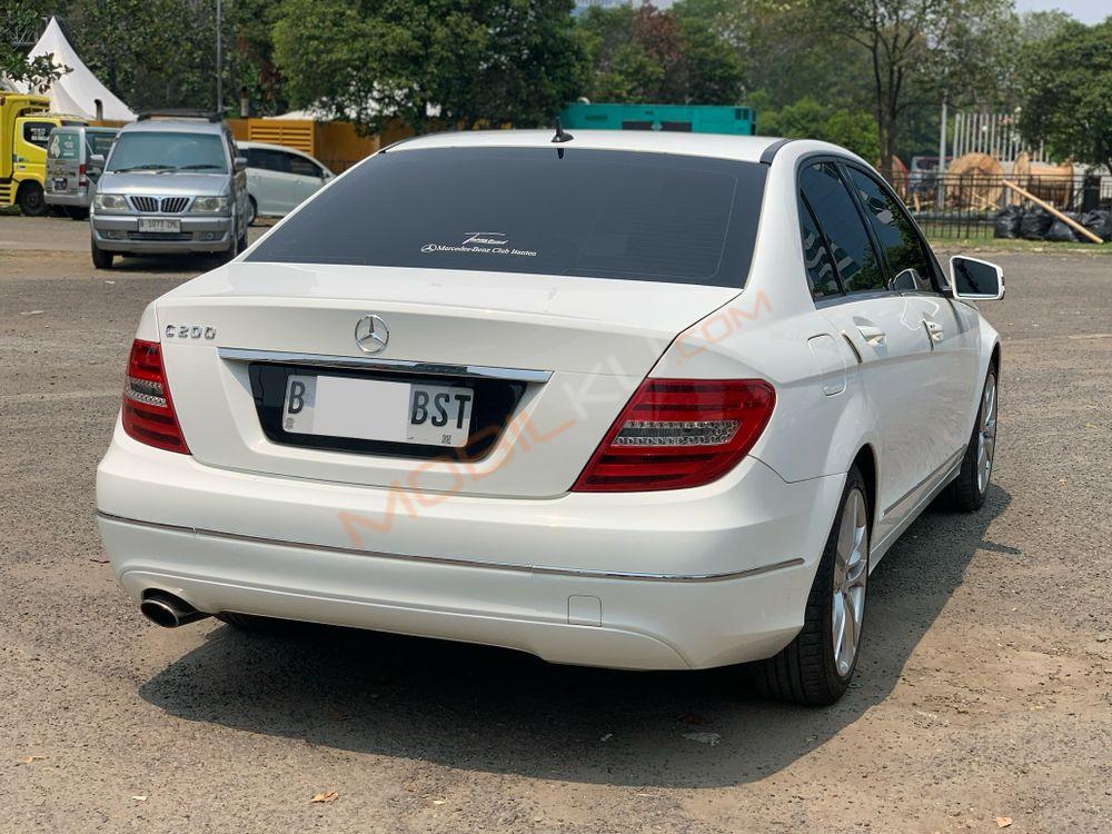 Mobil Mercedes-Benz C-Class 2014