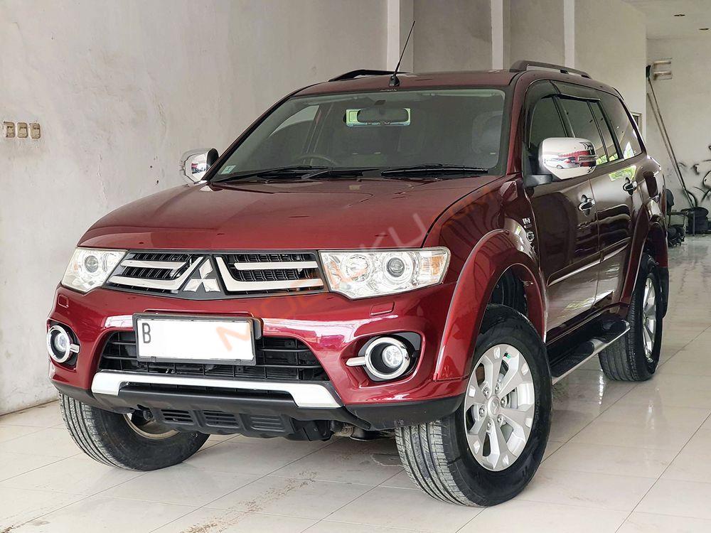 Mobil Mitsubishi Pajero Sport 2015