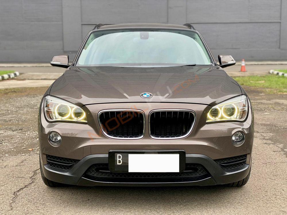 Mobil BMW X1 2013