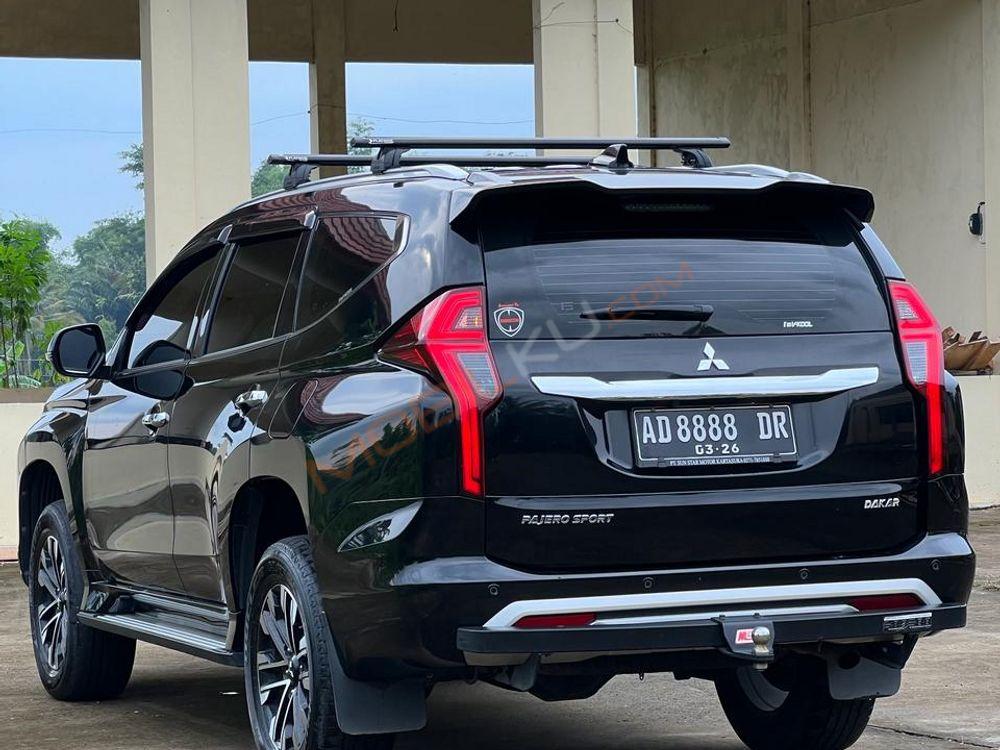 Mobil Mitsubishi Pajero Sport 2021