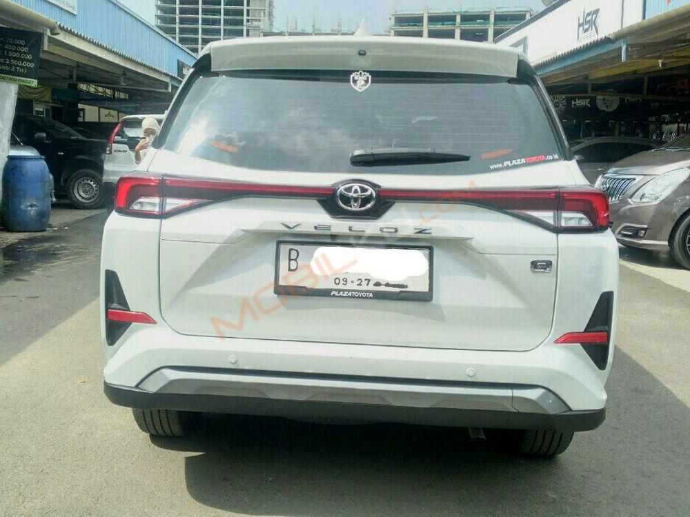 Mobil Toyota Veloz 2022