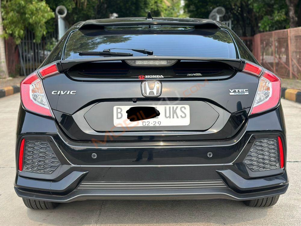 Mobil Honda Civic Hatchback 2018