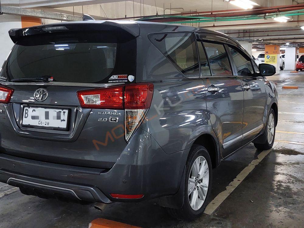 Mobil Toyota Kijang Innova 2018