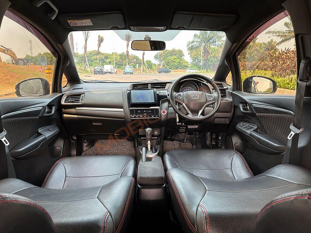 Mobil Honda Jazz 2018