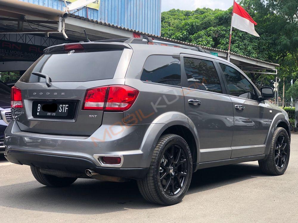 Mobil Dodge Journey 2013