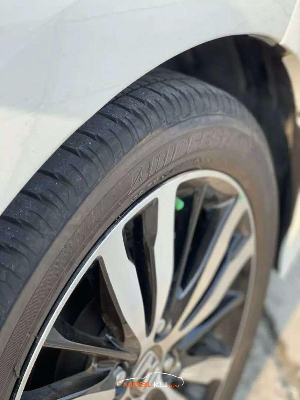 Mobil Honda Jazz 2019