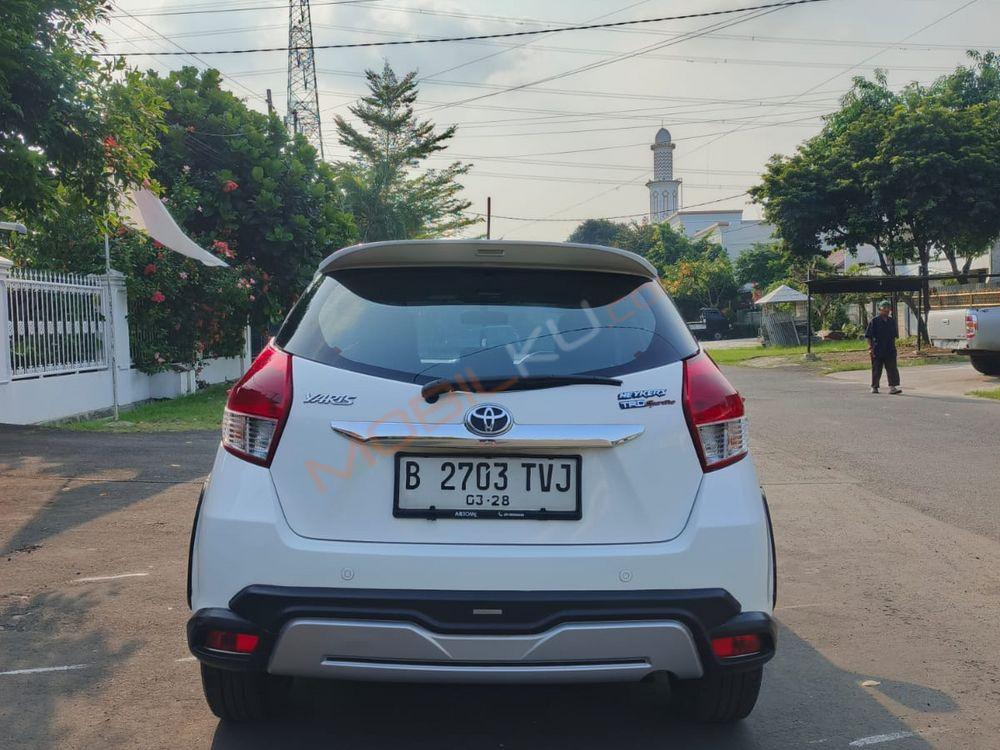 Mobil Toyota Yaris 2017