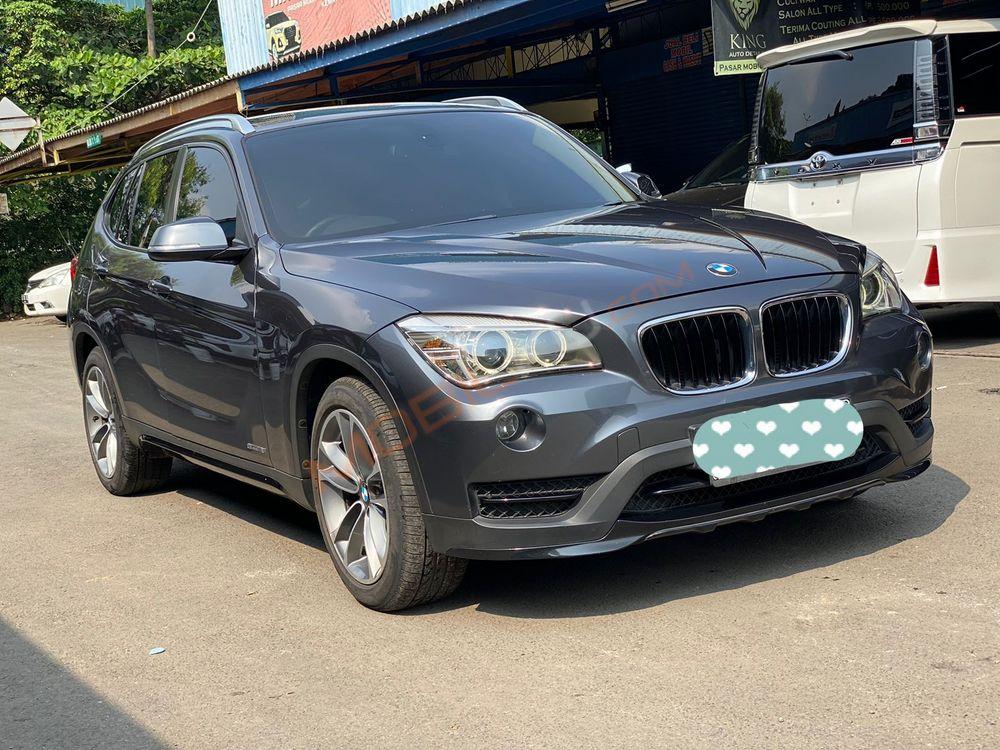 Mobil BMW X1 2015