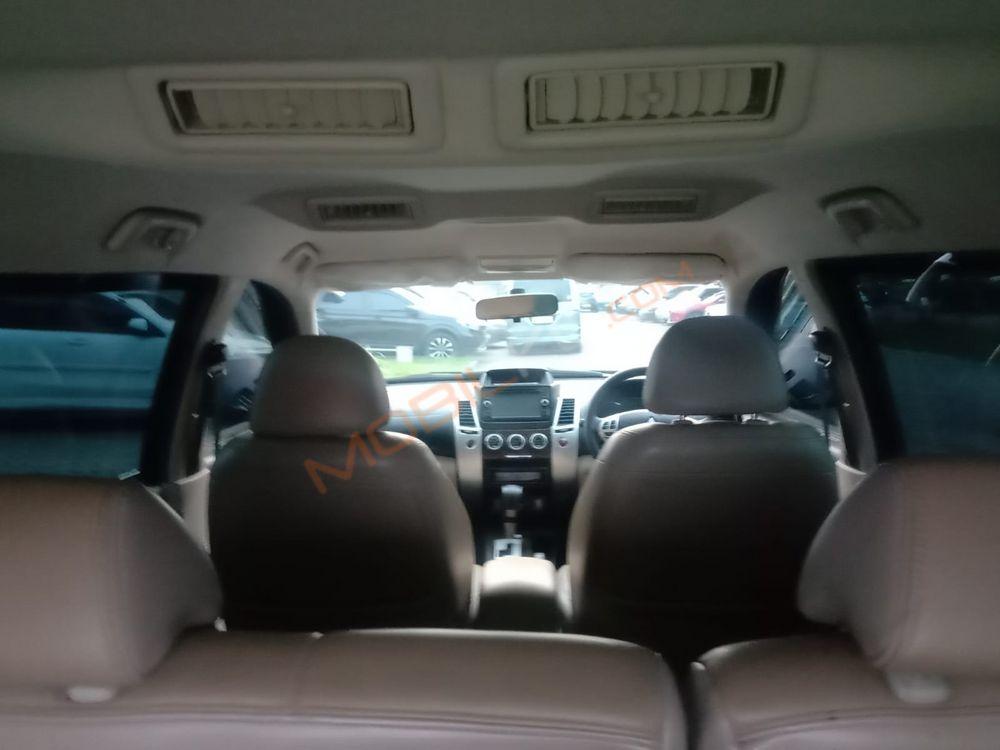 Mobil Mitsubishi Pajero Sport 2014