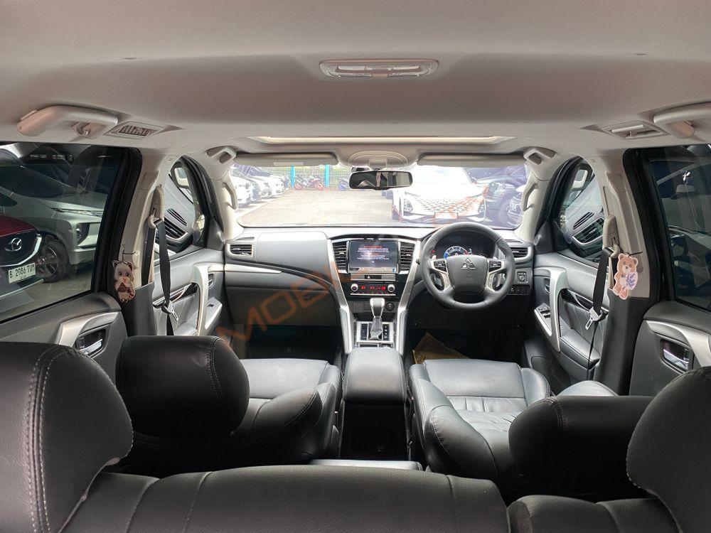Mobil Mitsubishi Pajero Sport 2023