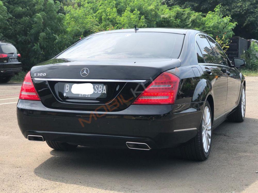 Mobil Mercedes-Benz S-Class 2011