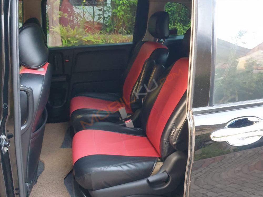 Mobil Honda Freed 2012