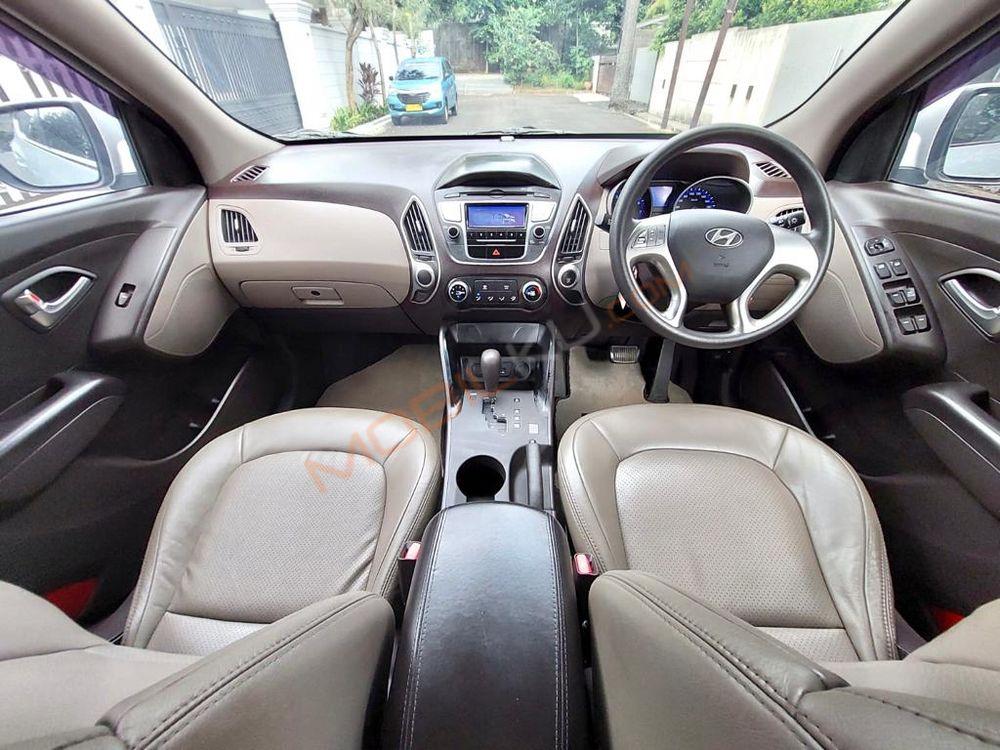 Mobil Hyundai Tucson 2013