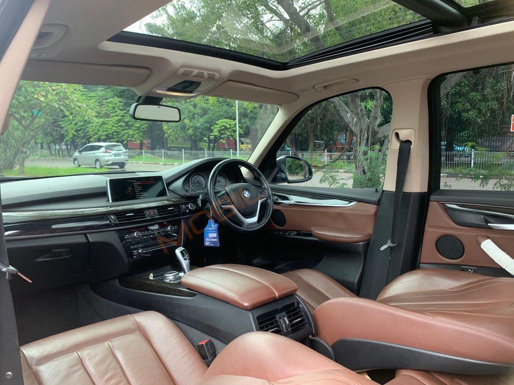 Mobil BMW X5 2016
