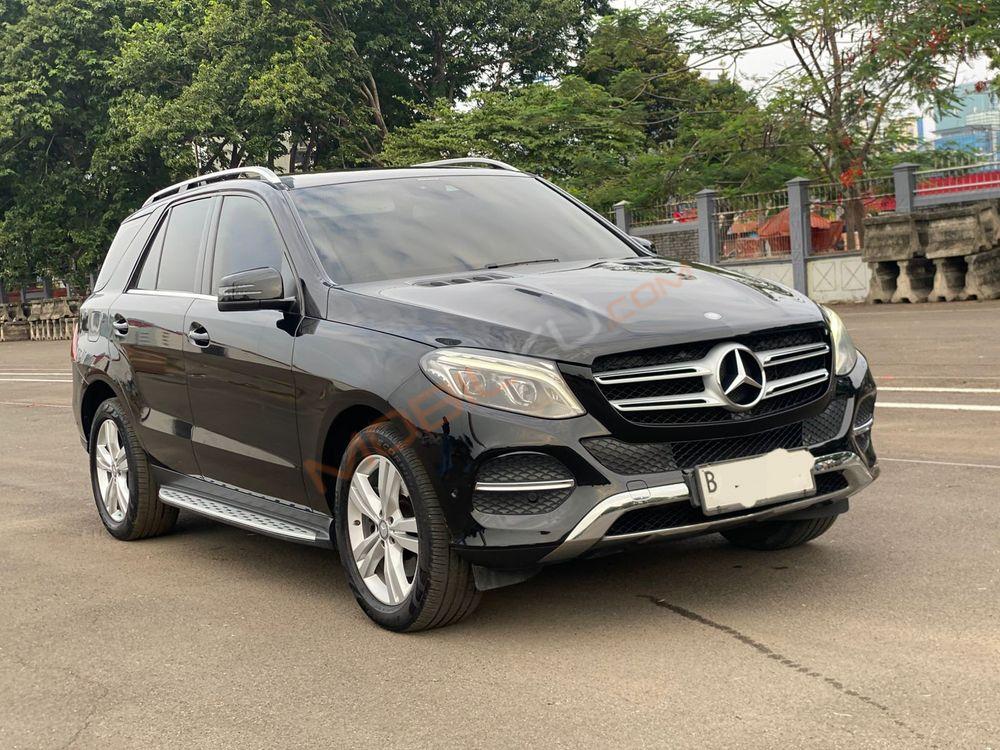 Mobil Mercedes-Benz GLE 2016