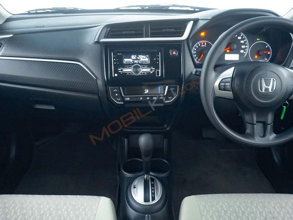 Mobil Honda Brio 2022