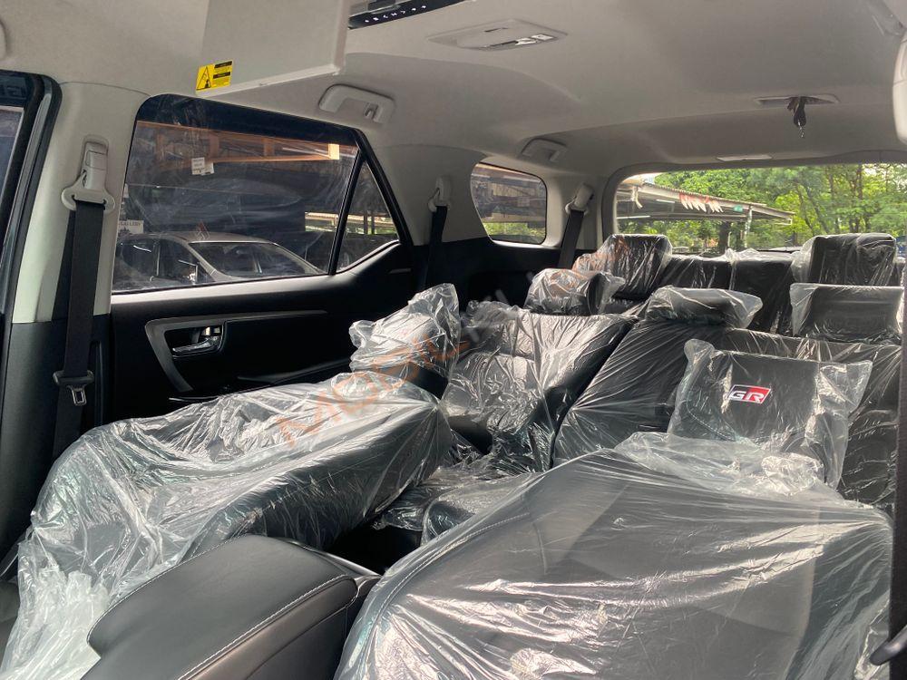 Mobil Toyota Fortuner 2023