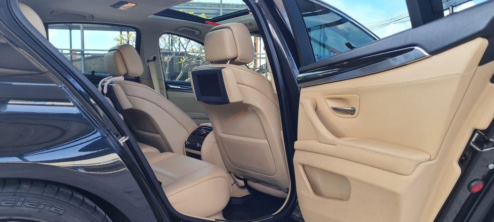 Mobil BMW 5 Series 2012