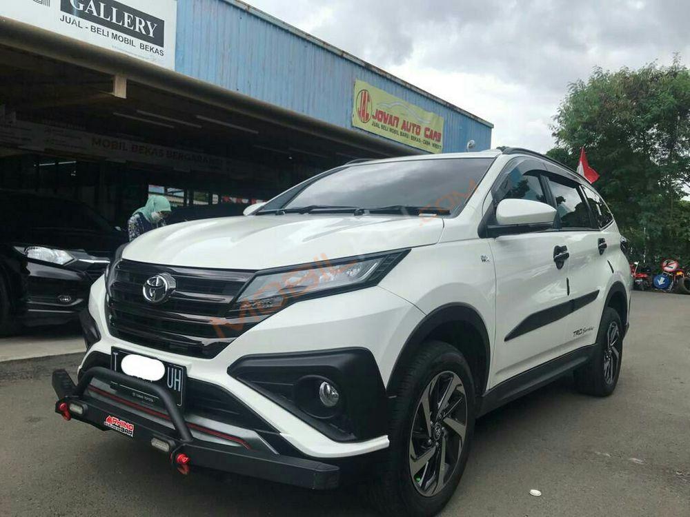 Mobil Toyota Rush 2019