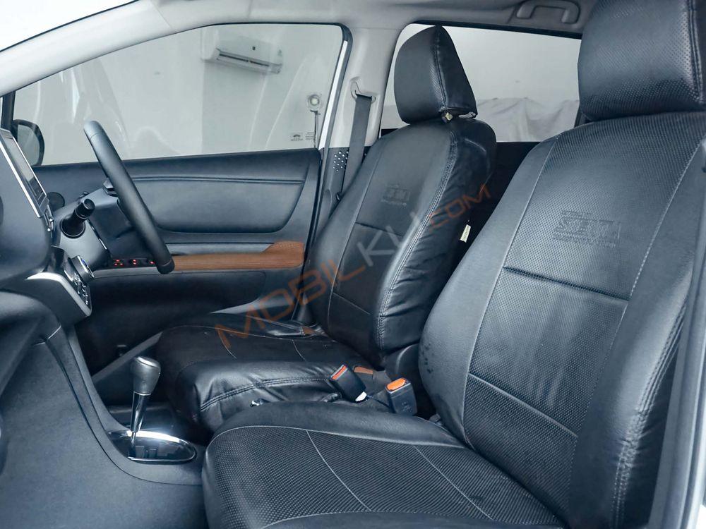 Mobil Toyota Sienta 2017