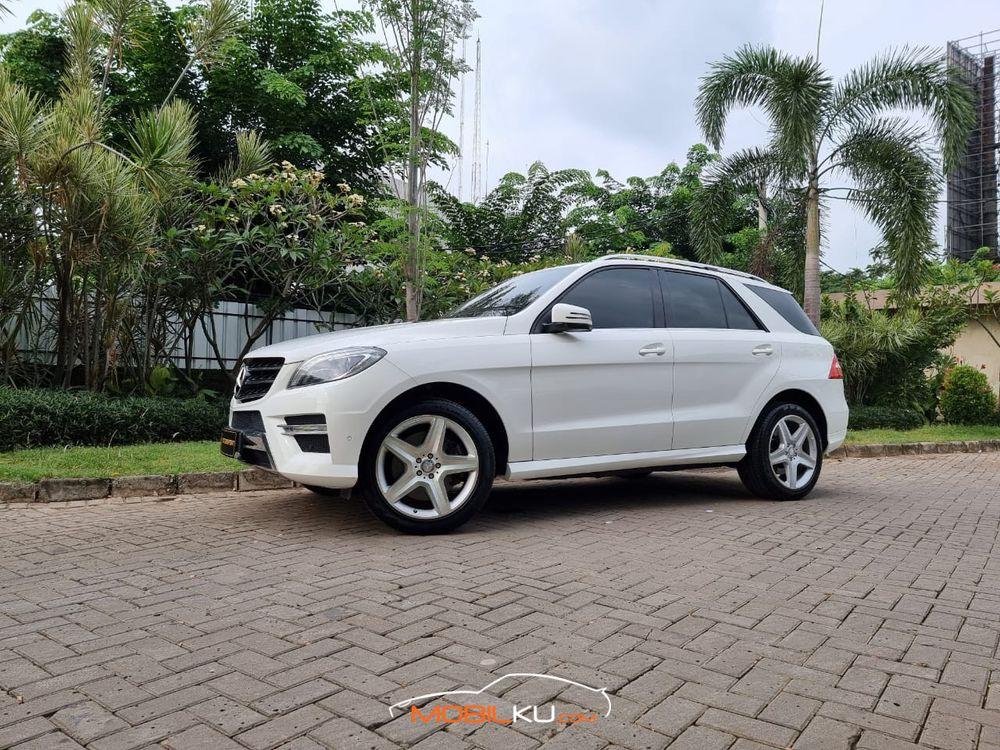 Mobil Mercedes-Benz ML 2015