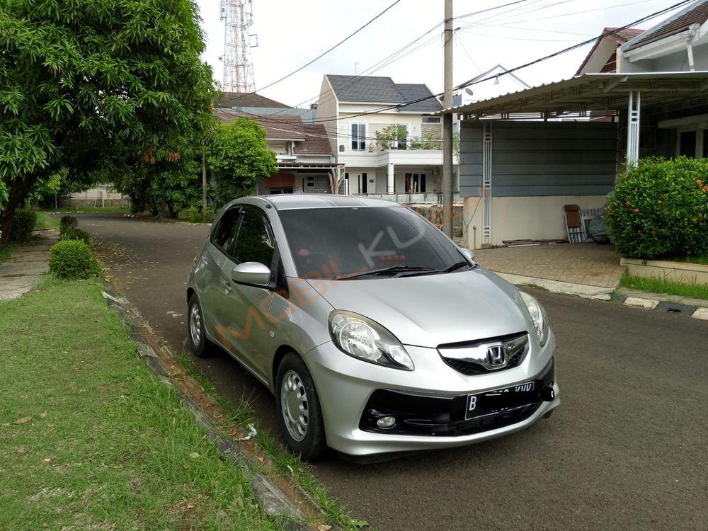 Mobil Honda Brio 2013