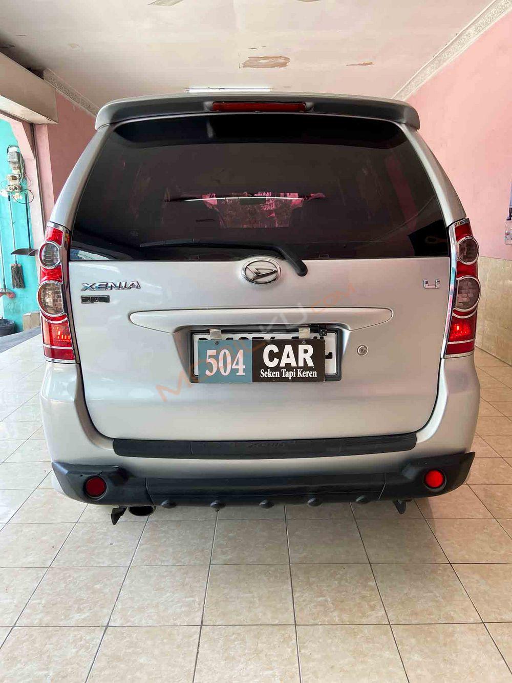 Mobil Daihatsu Xenia 2007