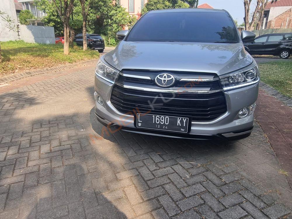 Mobil Toyota Kijang Innova 2019