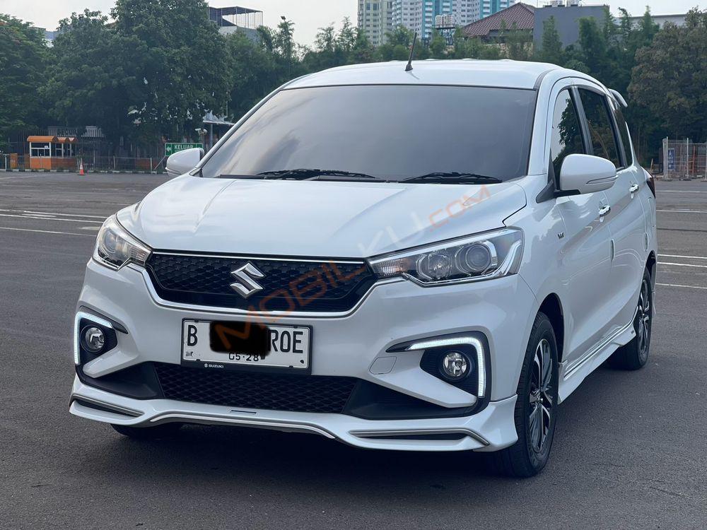 Mobil Suzuki Ertiga 2022