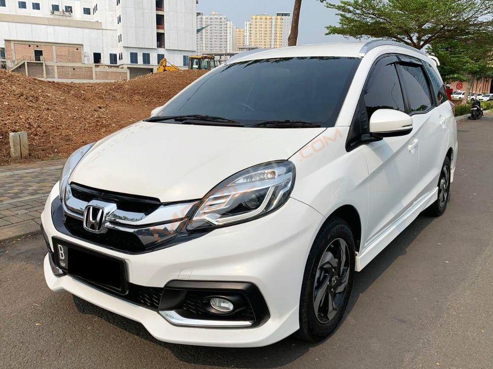 Mobil Honda Mobilio 2016