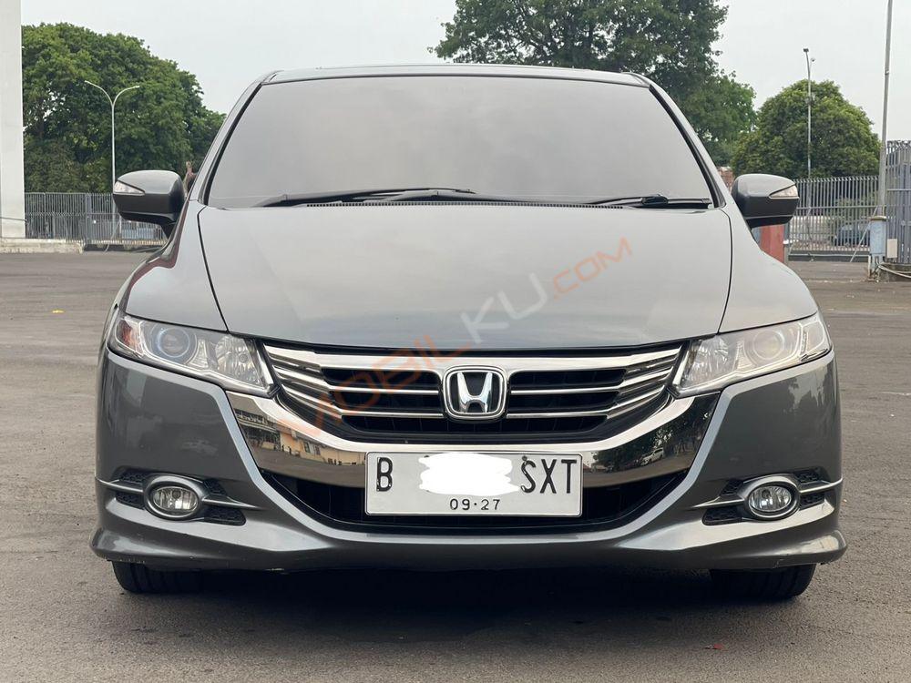 Mobil Honda Odyssey 2014