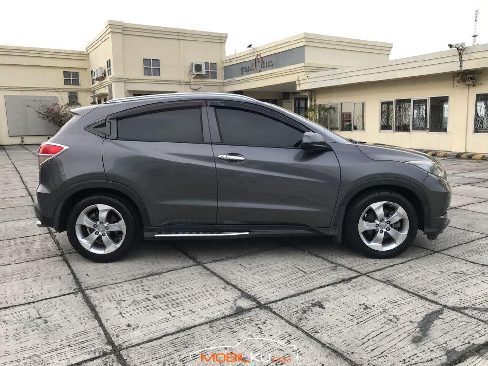 Mobil Honda HR-V 2016