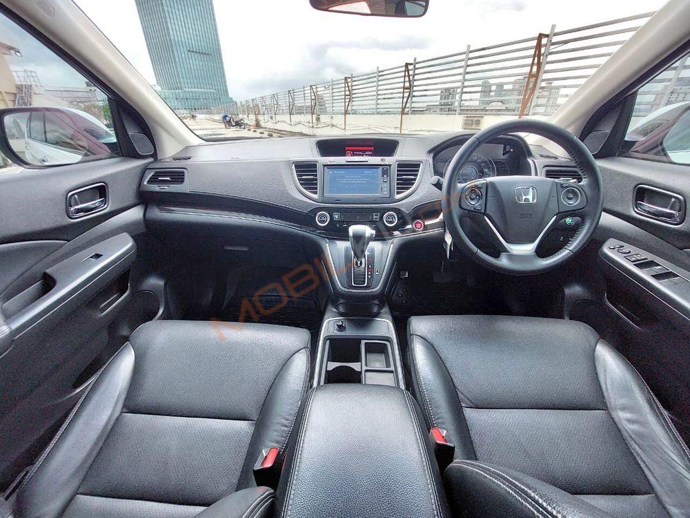 Mobil Honda CR-V 2015