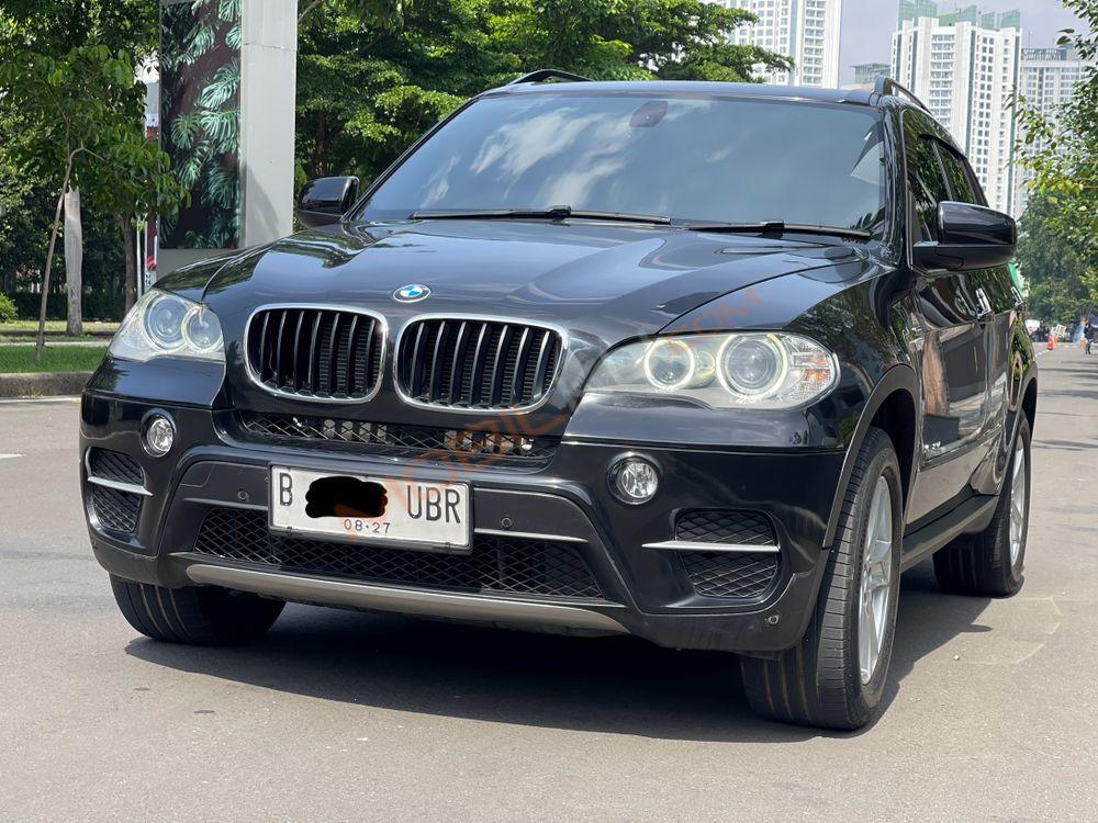 Mobil BMW X5 2012