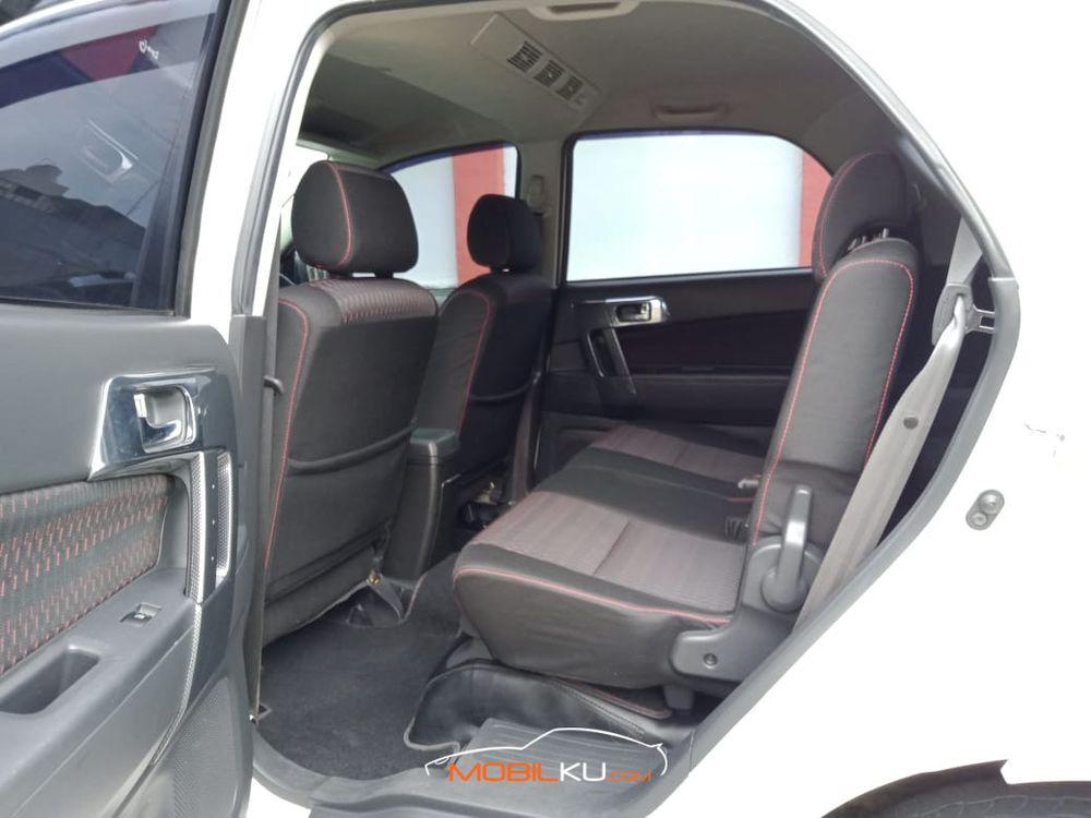 Mobil Daihatsu Terios 2017