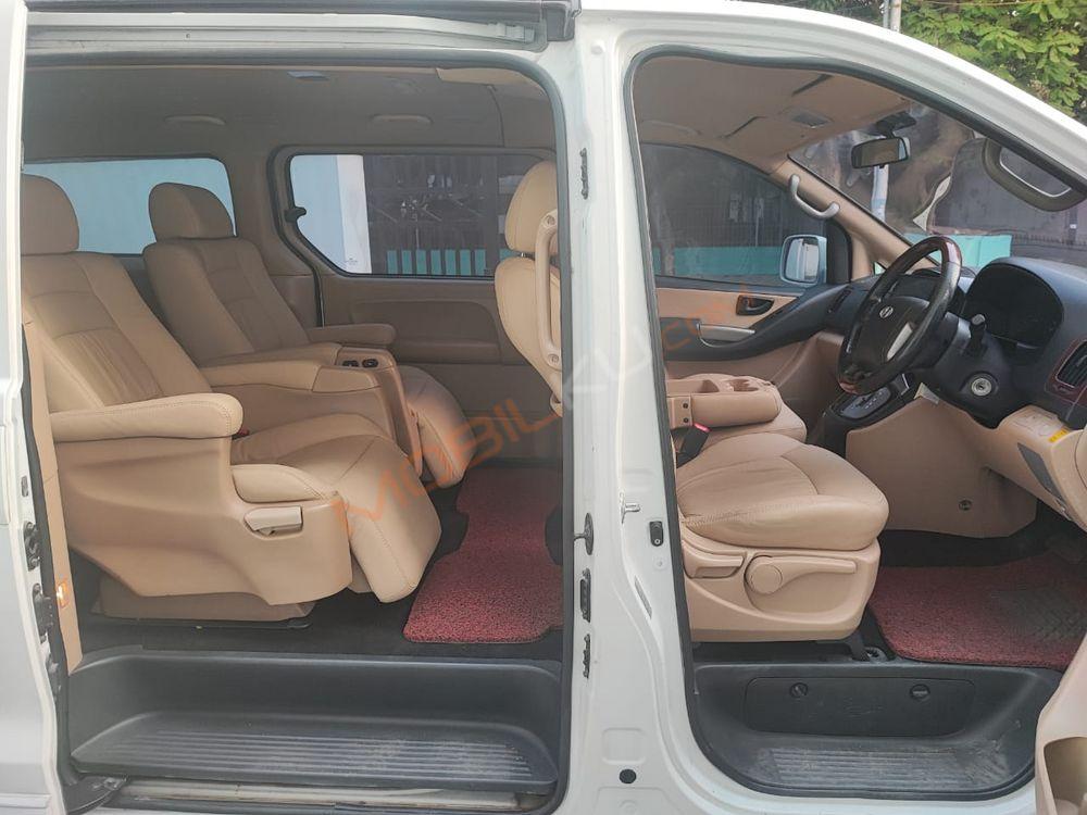 Mobil Hyundai H-1 2016