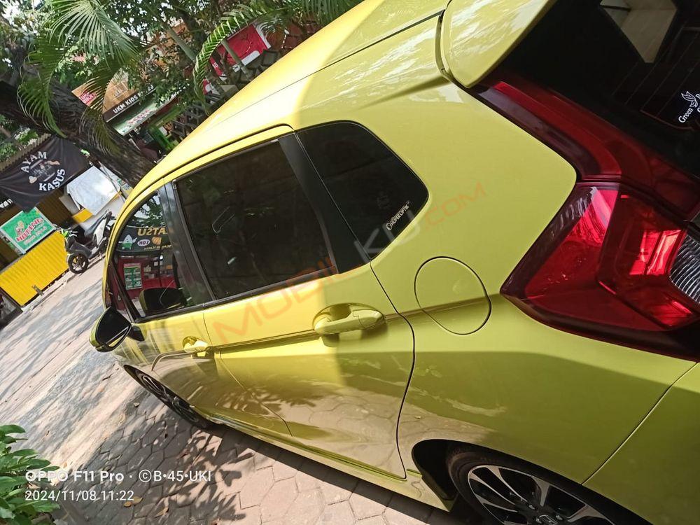 Mobil Honda Jazz 2016