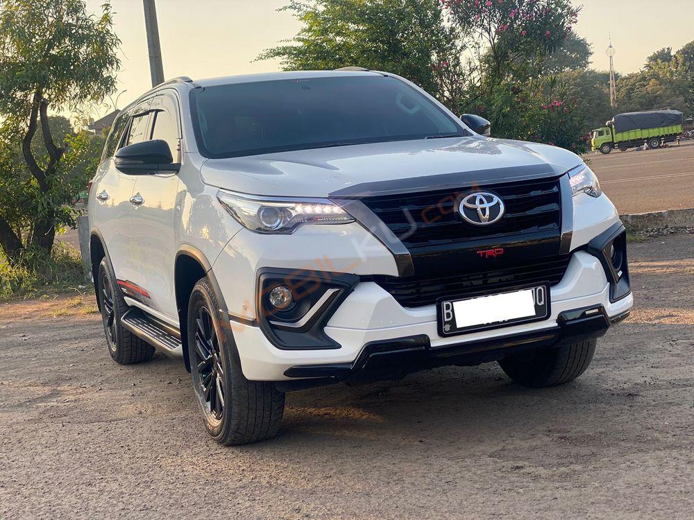 Mobil Toyota Fortuner 2020