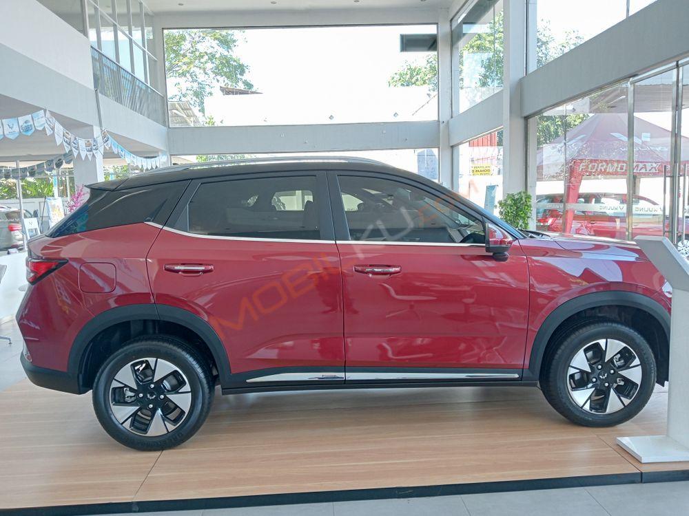 Mobil Wuling Alvez 2023