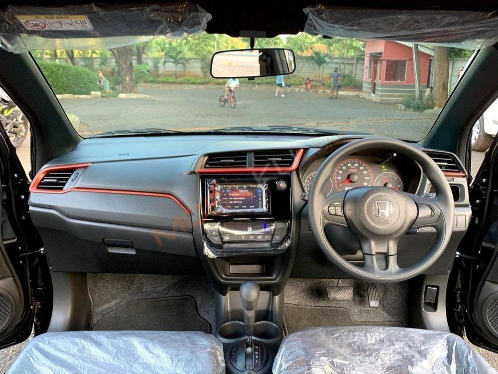 Mobil Honda Brio 2019