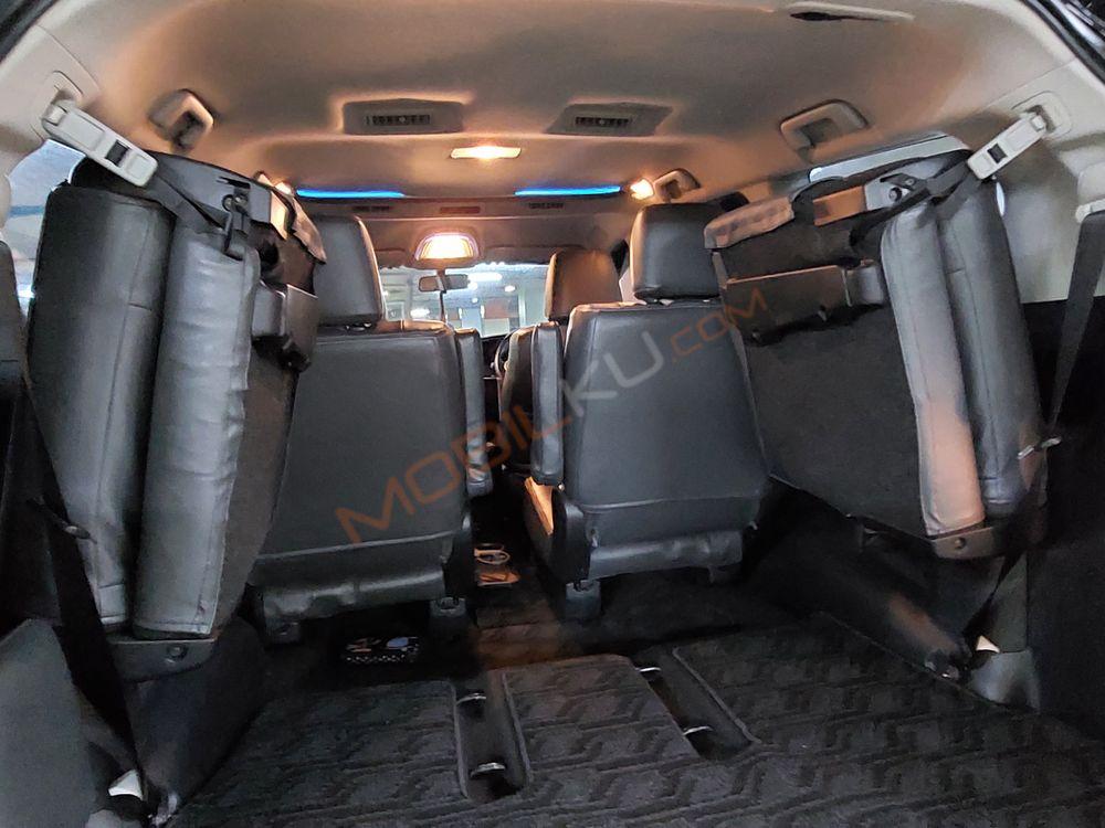 Mobil Toyota Kijang Innova 2018